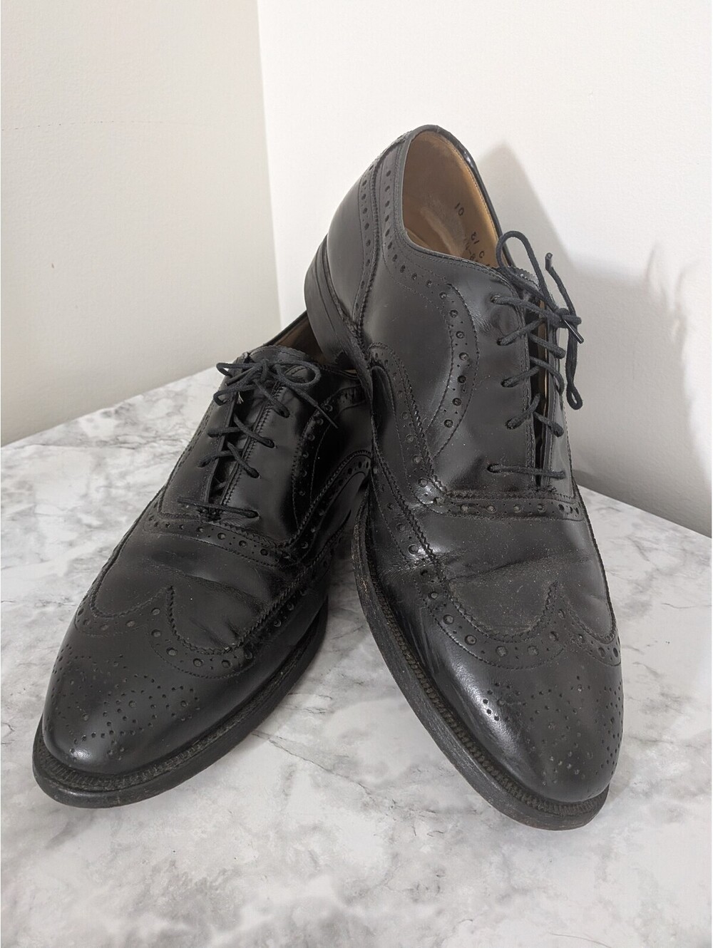 Johnston & Murphy Aristocraft men's black leather wingtip oxford shoes size 10